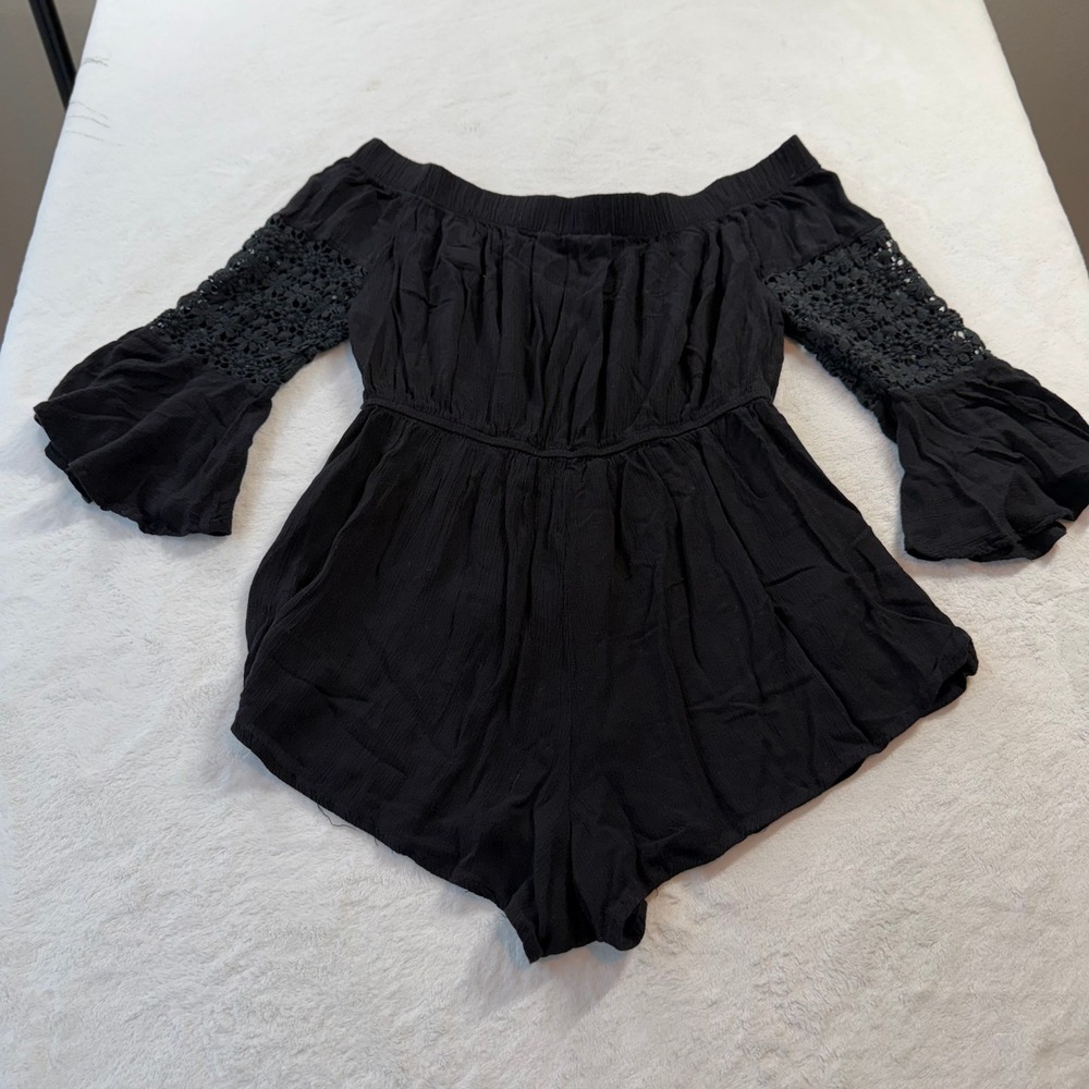 Hint of Blush Romper Womens L Black Good Crochet Lace Sleeve Boho Off Shoulder - Picture 8 of 11
